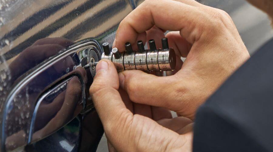 Expert Emergency Roof Repairs services in Naylor, GA